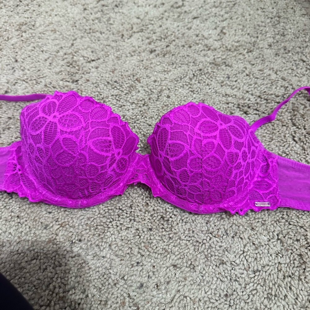 PINK Victoria's Secret Floral Lace Bra in Bright Pink